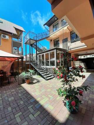 Мини-отель Версаль Адлер Двухместный номер с 2 отдельными кроватями-5