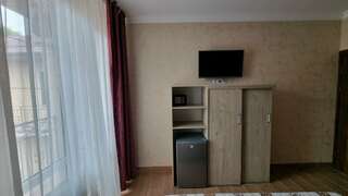 Мини-отель Версаль Адлер Двухместный номер с 1 кроватью или 2 отдельными кроватями-4