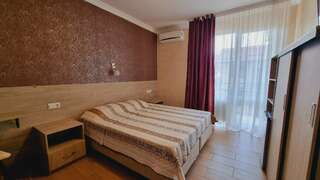 Мини-отель Версаль Адлер Двухместный номер с 1 кроватью или 2 отдельными кроватями-3